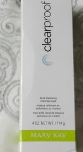 Deep cleansing charcoal mask